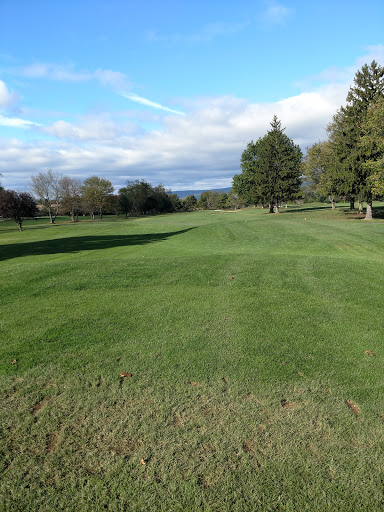 Golf Course «White Deer Park and Golf», reviews and photos, 352 Allenwood Camp Lane, Montgomery, PA 17752, USA