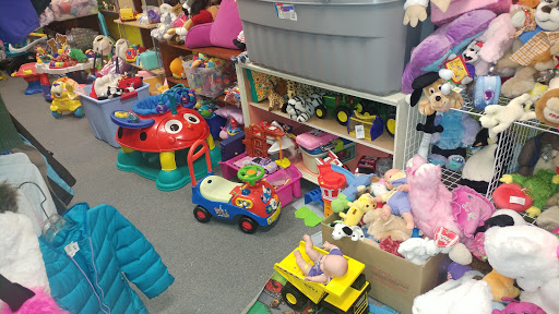 Thrift Store «Treasures Galore The Indoor Garage Sale Thrift Store», reviews and photos, 1964 Rahncliff Ct #800, Eagan, MN 55122, USA