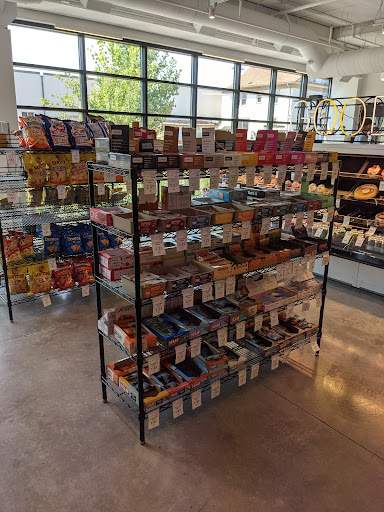 Grocery Store «Good Grocer», reviews and photos, 122 E Lake St, Minneapolis, MN 55408, USA