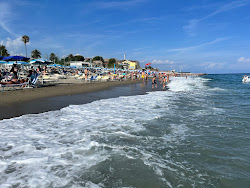 Zdjęcie Spiaggia Libera del Prolungamento z przestronna plaża