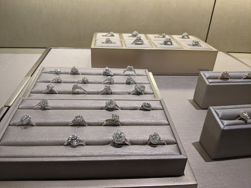 Jewelry Store «Jared The Galleria of Jewelry», reviews and photos, 1620 Arden Way, Sacramento, CA 95815, USA