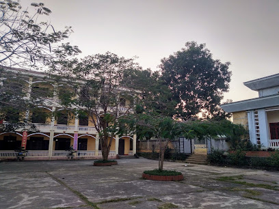 Trường THPT Mường Bi