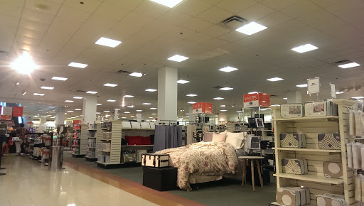 Department Store «Century 21 Department Store», reviews and photos, 1085 Old Country Rd, Westbury, NY 11590, USA