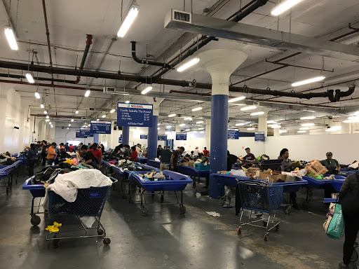 Goodwill Industries Outlet Store & Donation Center, 47-47 Van Dam St, Queens, NY 11101, USA, 