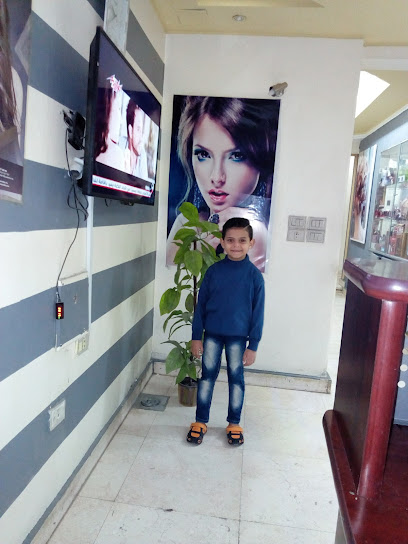كوافير عيسى وشريف