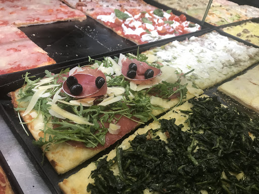 La pizza di Tizio in Roma, Città Metropolitana di Roma Capitale
