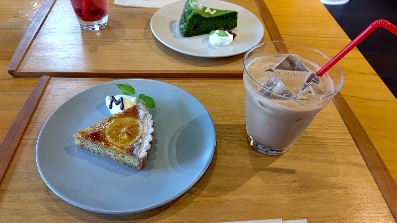 ケーキと焼菓子の古民家カフェ MANATEA