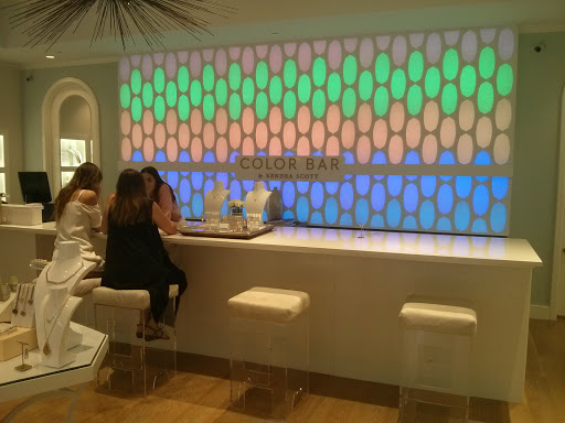 Jewelry Store «Kendra Scott», reviews and photos, 3800 N Lamar Blvd, Austin, TX 78756, USA