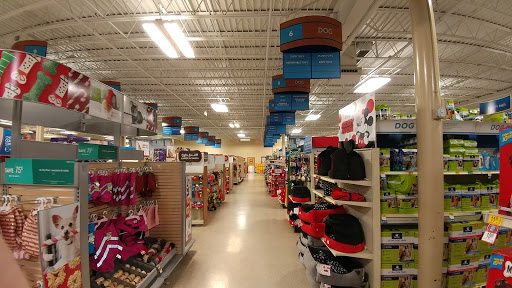 Pet Supply Store «PetSmart», reviews and photos, 2101 Elmwood Ave, Buffalo, NY 14207, USA
