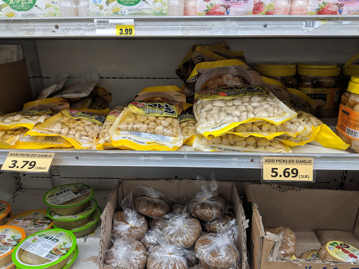 Supermarket «Food World», reviews and photos, 401 E Lakewood Ave, Durham, NC 27707, USA