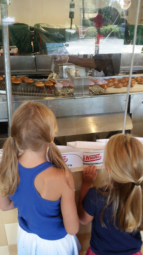 Donut Shop «Krispy Kreme South Charleston», reviews and photos, 42 Riverwalk Plaza McCorkle Ave, South Charleston, WV 25303, USA