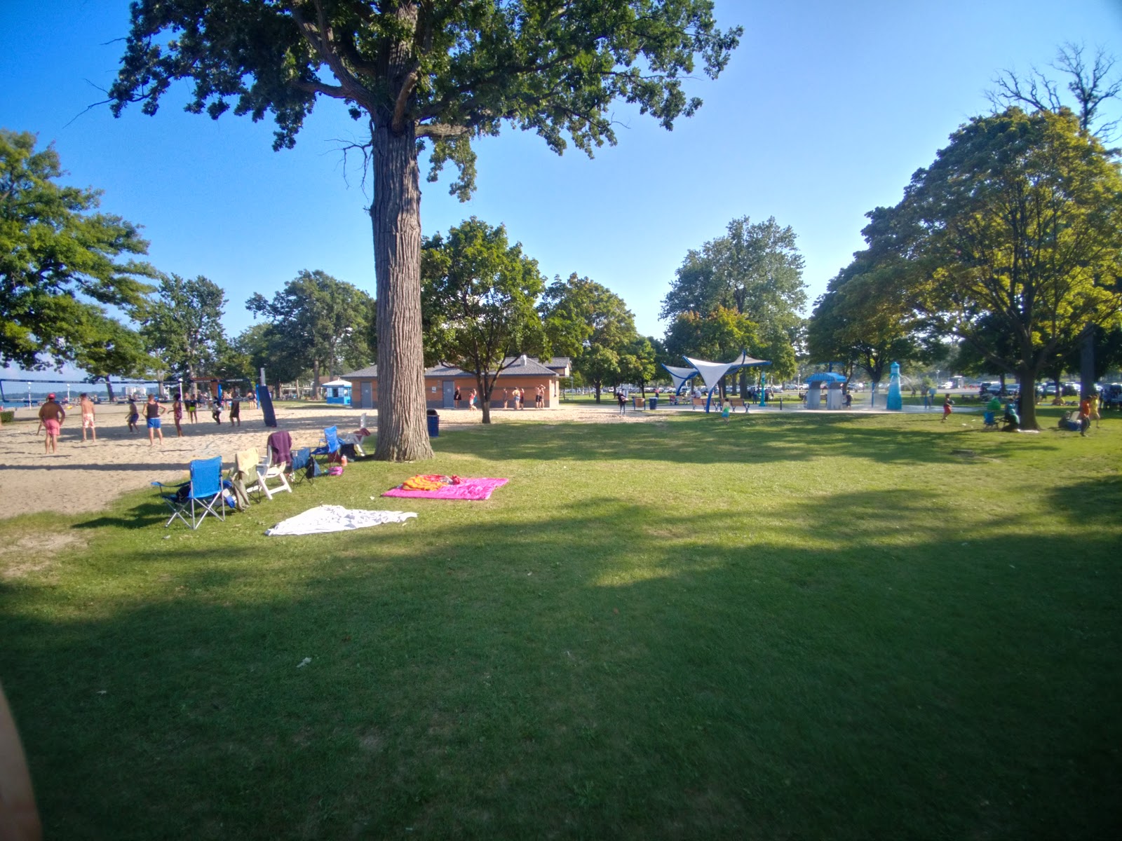 Lakeside Beach photo #6
