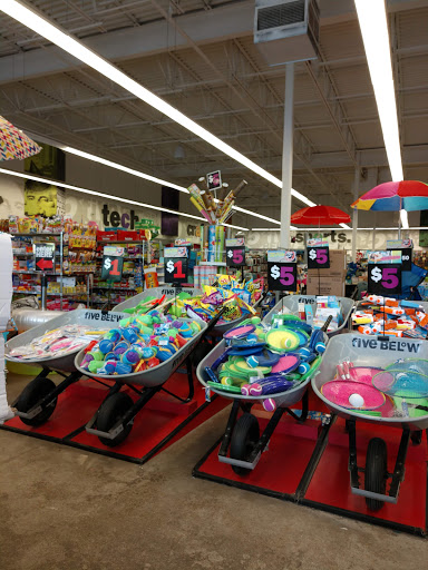 Variety Store «Five Below», reviews and photos, 3910 Commerce Blvd, Dickson City, PA 18519, USA