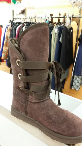 Used Clothing Store «Crossroads Trading Co.», reviews and photos, 128 NW 23rd Ave, Portland, OR 97210, USA