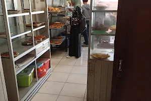 Warung Makan Bu Trini image