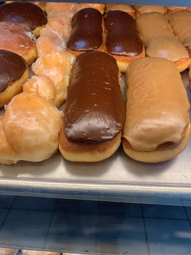 Donut Shop «Top Donut House», reviews and photos, 2725 W Orangethorpe Ave, Fullerton, CA 92833, USA