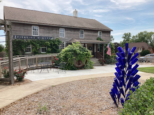 Heritage Winery & Cheese Haus, 4402 220th Trail, Amana, IA 52203, USA, 