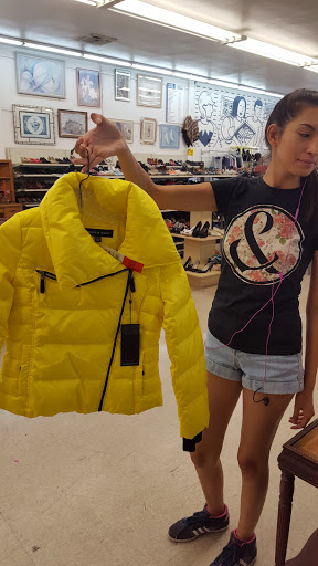 Thrift Store «Council Thrift Shops», reviews and photos, 21716 Sherman Way, Canoga Park, CA 91303, USA