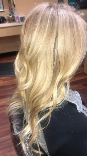 Hair Salon «Arizona Hair Co», reviews and photos, 911 S Lindsay Rd # 108, Gilbert, AZ 85296, USA