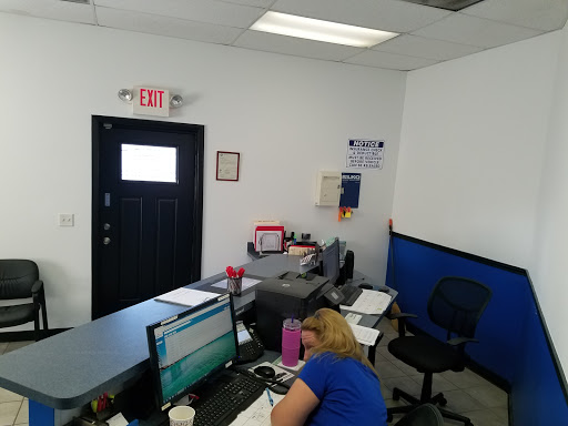 Auto Body Shop «Car Guys Collision Repair - Clearwater», reviews and photos, 2130 Pine Forest Dr, Clearwater, FL 33764, USA