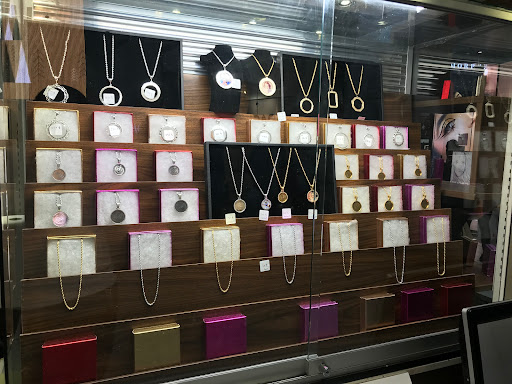 Computer Store «Apple Arden Fair», reviews and photos, 1689 Arden Way, Sacramento, CA 95815, USA