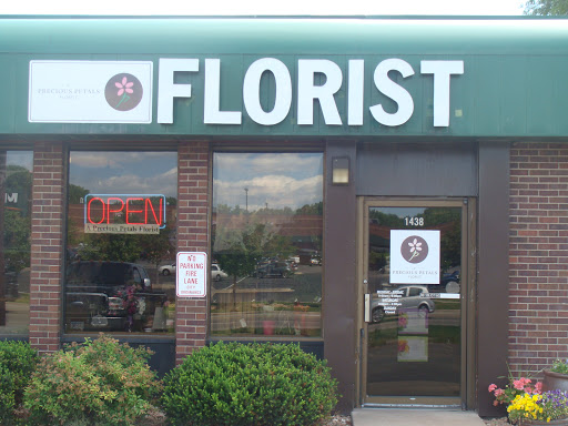 Florist «A Precious Petals Florist», reviews and photos, 1438 S Robert St, West St Paul, MN 55118, USA