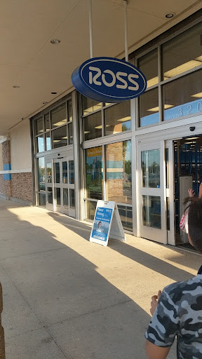 Clothing Store «Ross Dress for Less», reviews and photos, 3205 Rolling Oaks Blvd, Kissimmee, FL 34747, USA