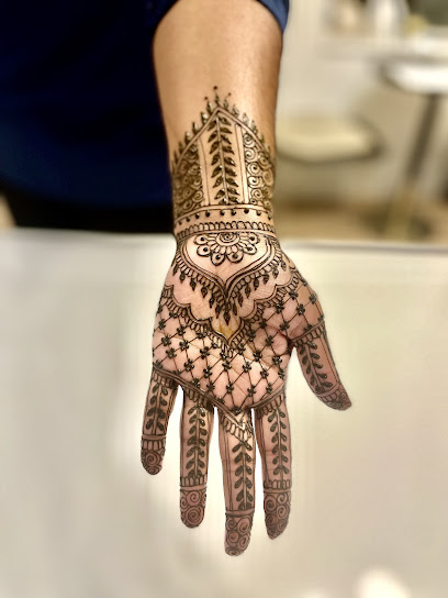 Mehendi by Monika (Henna tattoo)