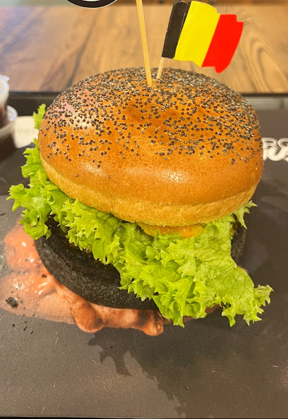 Black & White Burger Grand Prés