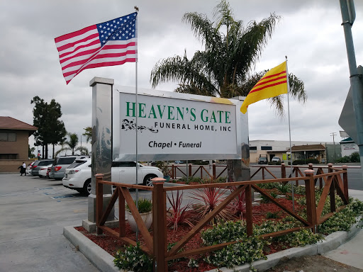 Heaven's Gate Funeral Home (Nhà Quàn Thiên Môn)