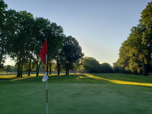 Golf Club «Hilliard Lakes Golf Club», reviews and photos, 31665 Hilliard Blvd, Westlake, OH 44145, USA