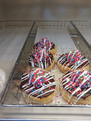 Donut Shop «Honey Dew Donuts», reviews and photos, 225 E Washington St, North Attleborough, MA 02760, USA