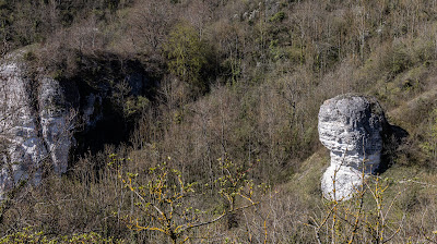 Grotte de la Roche percée à Le Thuit