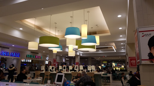 Movie Theater «Regal Cinemas Colonie Center 13 & RPX», reviews and photos, 131 Colonie Center, Albany, NY 12205, USA