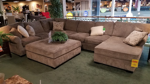 Furniture Store «Raymour & Flanigan Furniture and Mattress Store», reviews and photos, 110 S West End Blvd, Quakertown, PA 18951, USA