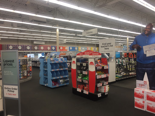 Office Supply Store «Staples», reviews and photos, 10530 Campus Way S, Largo, MD 20774, USA