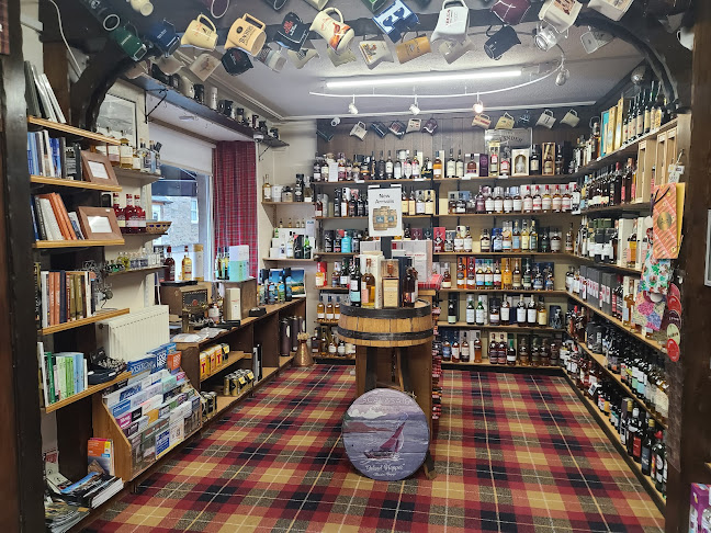Reviews of The Whisky Castle & Highland Market in Glasgow - Liquor store