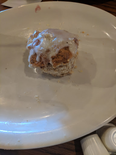 American Restaurant «Cracker Barrel Old Country Store», reviews and photos, 3160 Green Mt Crossing Dr, Shiloh, IL 62269, USA