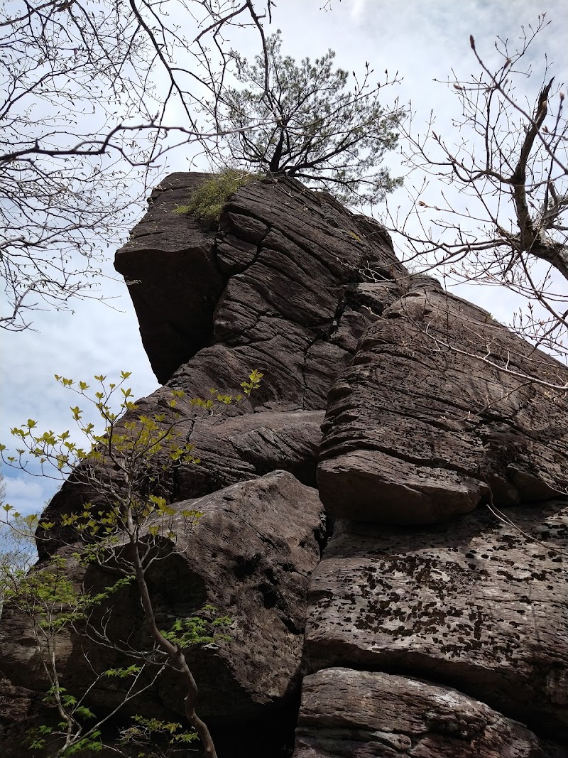 クルソン岩