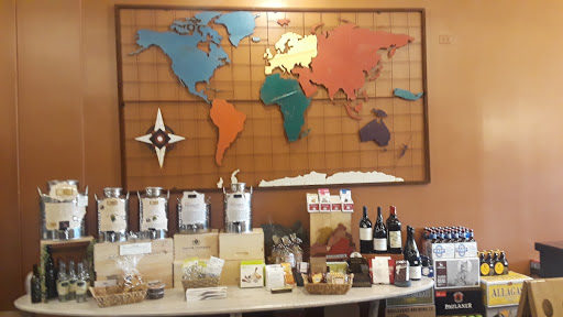 Wine Store «UnWined», reviews and photos, 1600 Belle View Blvd, Alexandria, VA 22307, USA
