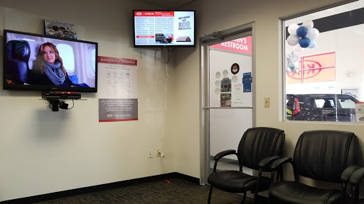 Used Car Dealer «Montrose Kia in Sheffield», reviews and photos, 5033 Detroit Ave, Sheffield Lake, OH 44054, USA