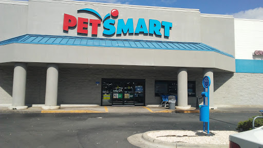 Pet Supply Store «PetSmart», reviews and photos, 950 Hanes Mall Blvd, Winston-Salem, NC 27103, USA