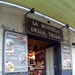 Photo n°1 de l'avis de Alberto. fait le 11/10/2019 à 18:25 sur le  La Bottega Della Tiella à Gaeta