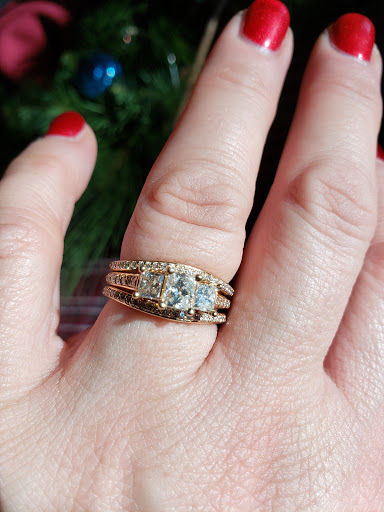 Jewelry Store «Wiant Jewelers», reviews and photos, 3511 Center Rd # Aa, Brunswick, OH 44212, USA
