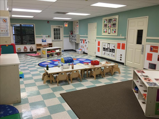Day Care Center «Forest Crossing KinderCare», reviews and photos, 9005 Forest Crossing Dr, The Woodlands, TX 77381, USA