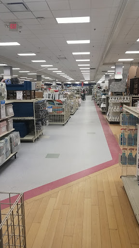 Home Goods Store «Christmas Tree Shops», reviews and photos, 15 Backus Ave Suite 42, Danbury, CT 06810, USA