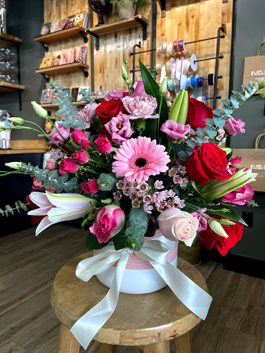 Florist «Design Works Flowers», reviews and photos, 624 N Main St, Rochester, MI 48307, USA