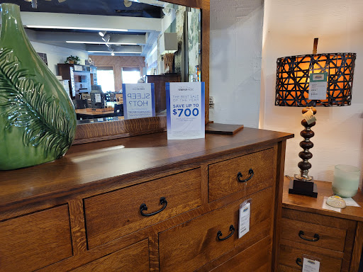 Furniture Store «Fenton Home Furnishings», reviews and photos, 1136 N Leroy St, Fenton, MI 48430, USA