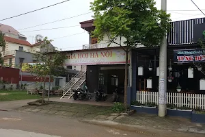 Nhà Hàng Hoa Định image