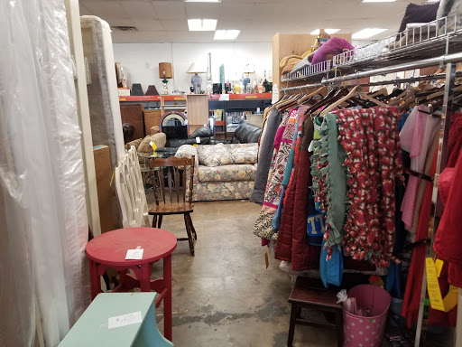 Thrift Store «St. Vincent de Paul Thrift Store and Donation Center», reviews and photos, 813 Main St, Milford, OH 45150, USA